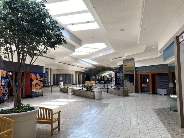 Lakeview Square Mall - May 29 2022